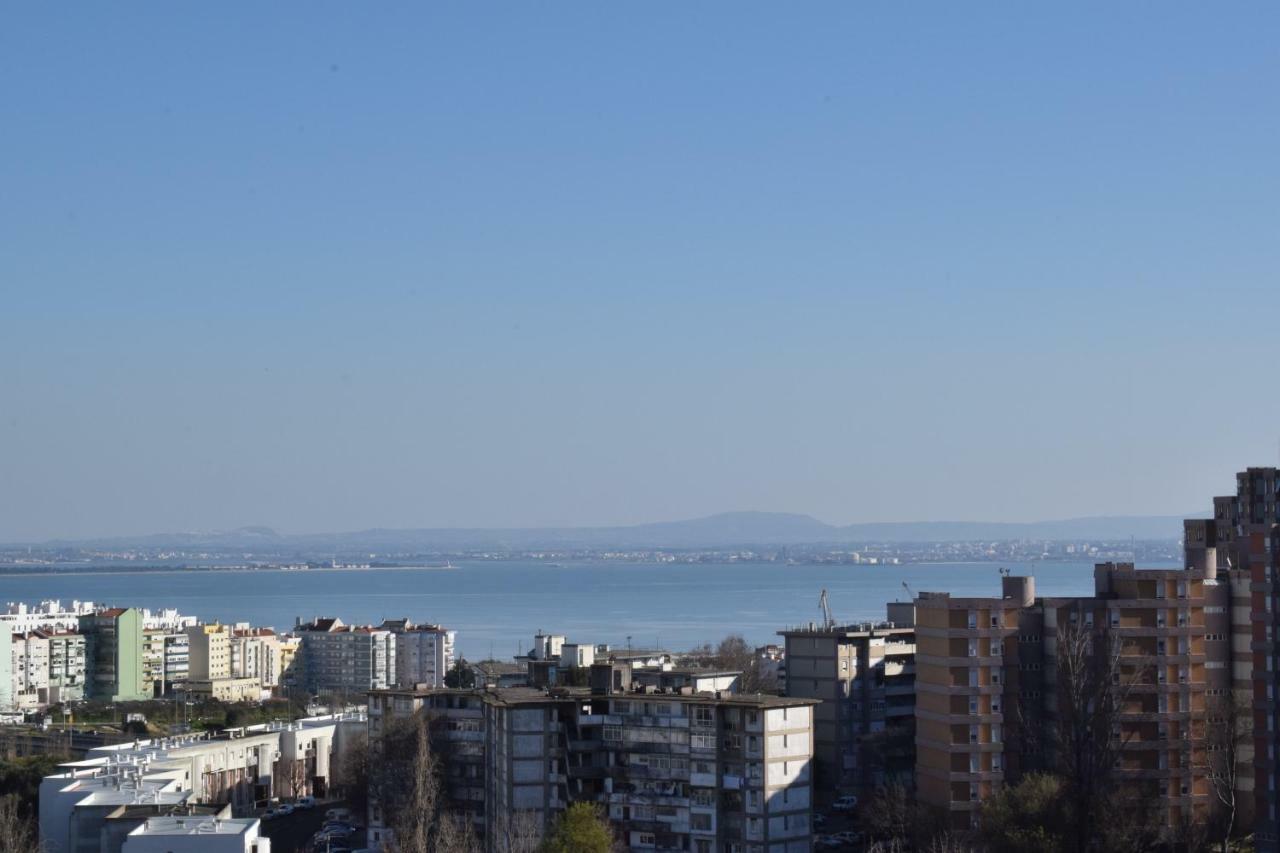 Vistas Sobre O Rio Tejo Lejlighed Lisboa Eksteriør billede